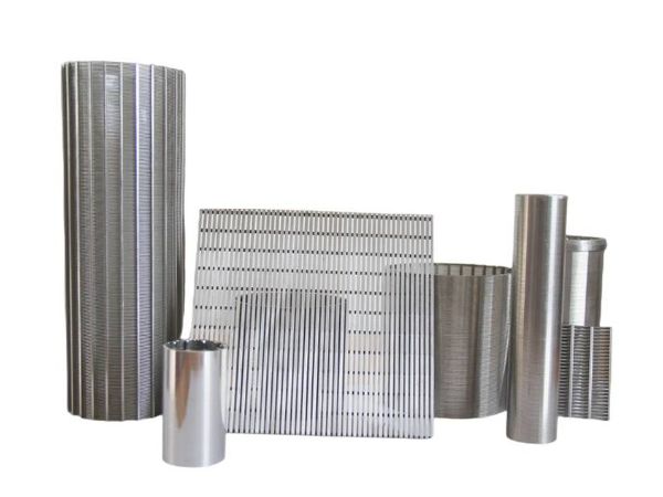 Wedge wire screens and wedge wire screen cylinders made of wedge wire mesh