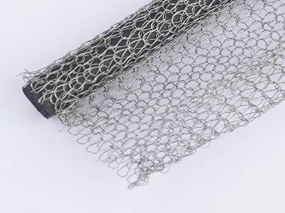 A picture of round with tail elastomer cored double-layer knitted wire mesh gasket