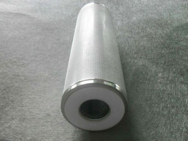A sintered felt candle filter with double open ended