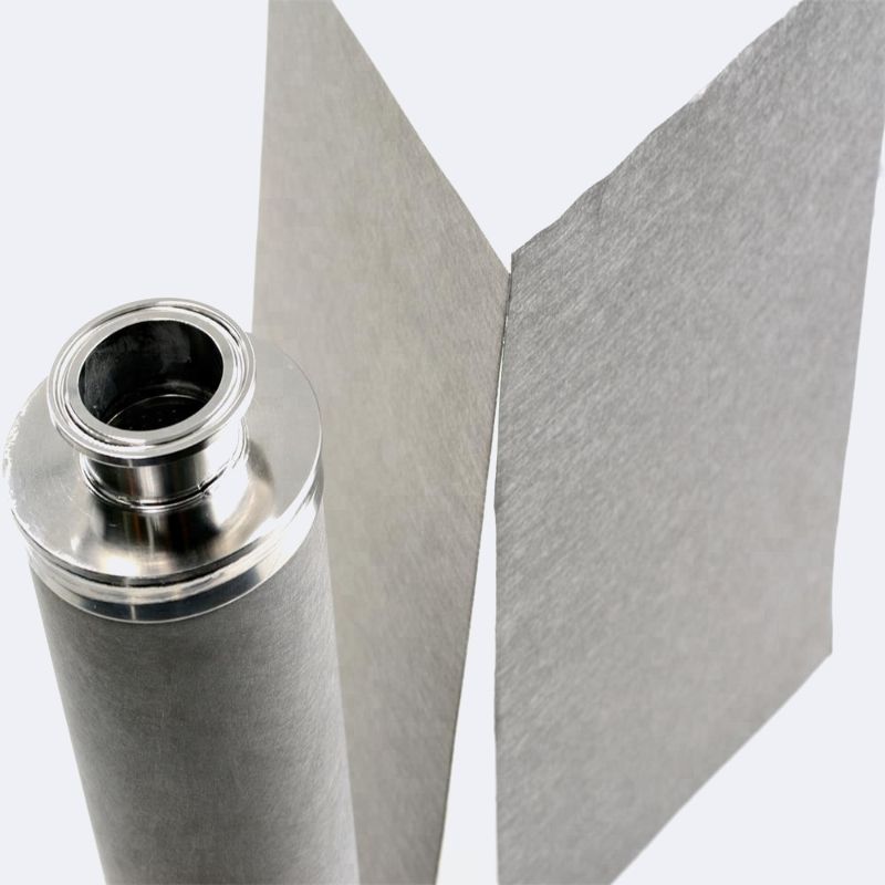 2 sintered felt sheets and a cylindrical sintered felt filter cartridge