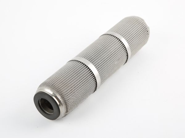 A sintered mesh candle filter with DOE connection